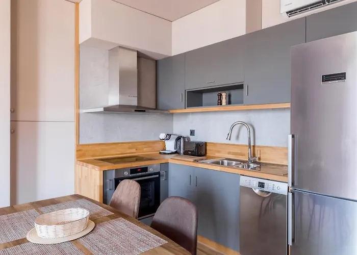 Sophia's House فندق Lévktron